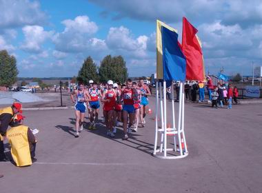 11:00 Состоялись соревнования по спортивной ходьбе на призы В. Краснова